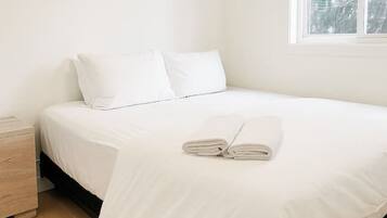 3 bedrooms, free WiFi, bed sheets