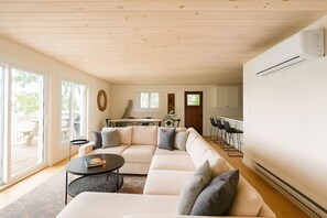 Una Smart TV, libros