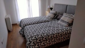 2 Schlafzimmer, Bügeleisen/Bügelbrett, WLAN, Bettwäsche