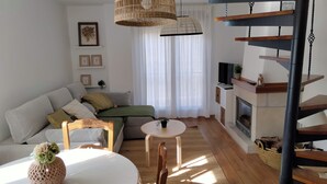 Smart-TV og peis