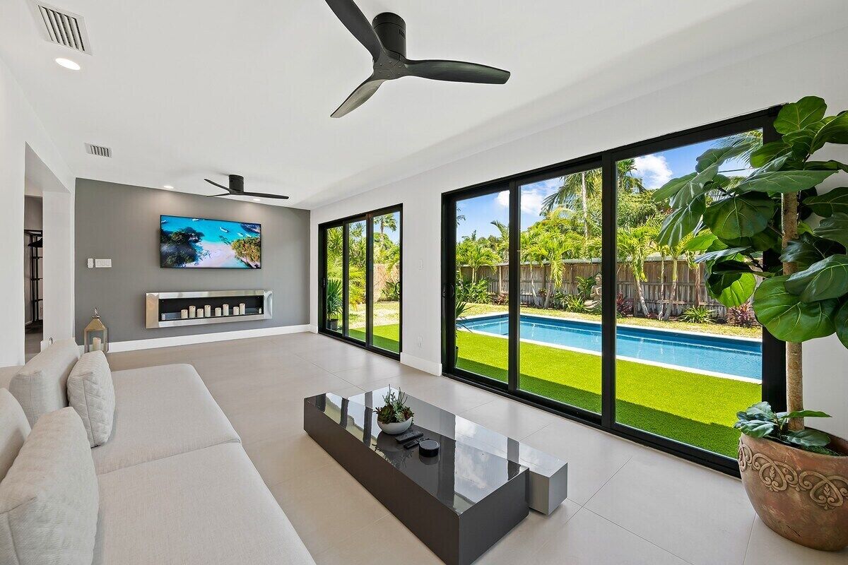 3 Bedroom Luxury Modern Home with Heated Pool and Near Downtown Dining & Shops!