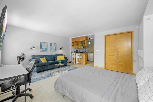 1 bedroom, desk, iron/ironing board, free WiFi