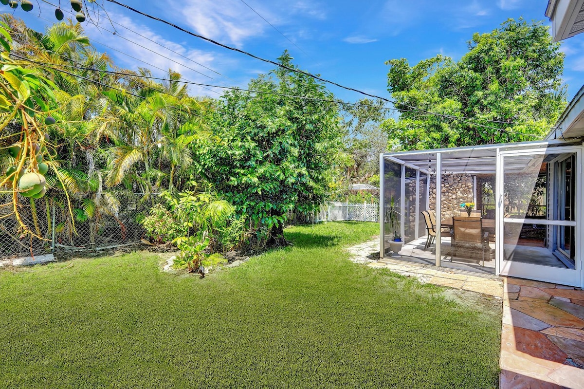 Photo 18 of Modern 3 BR/2 Bath home minutes from beach & downtown 5th Ave Naples!