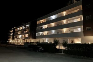 Apartamento, varias camas | Exterior