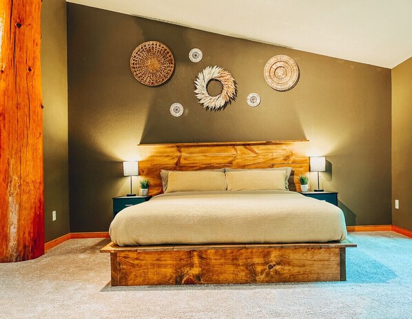 Iron/ironing board, travel crib, free WiFi, bed sheets