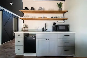 Microonde, macchina per tè/caffè, pentole/stoviglie/utensili