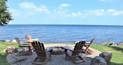Newly renovated lakefront townhome with incredible views of Mille Lacs Lake