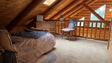 5 bedrooms, WiFi, bed sheets