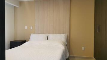 3 chambres, coffres-forts dans les chambres, bureau, Wi-Fi