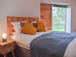 Free WiFi, bed sheets, wheelchair access