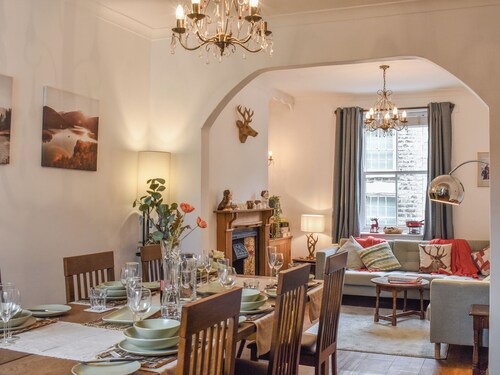 3 bedroom accommodation in Pickering