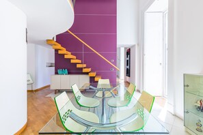 Interior - Design Duplex at National Museum (Napoli)