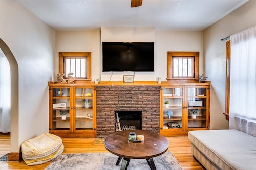 Nearby Local Hospitals + W/D - Travel Nurse Oasis!