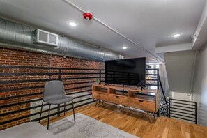 Interior - Fabulous Loft w/ King Suite Great Location! (Birmingham)