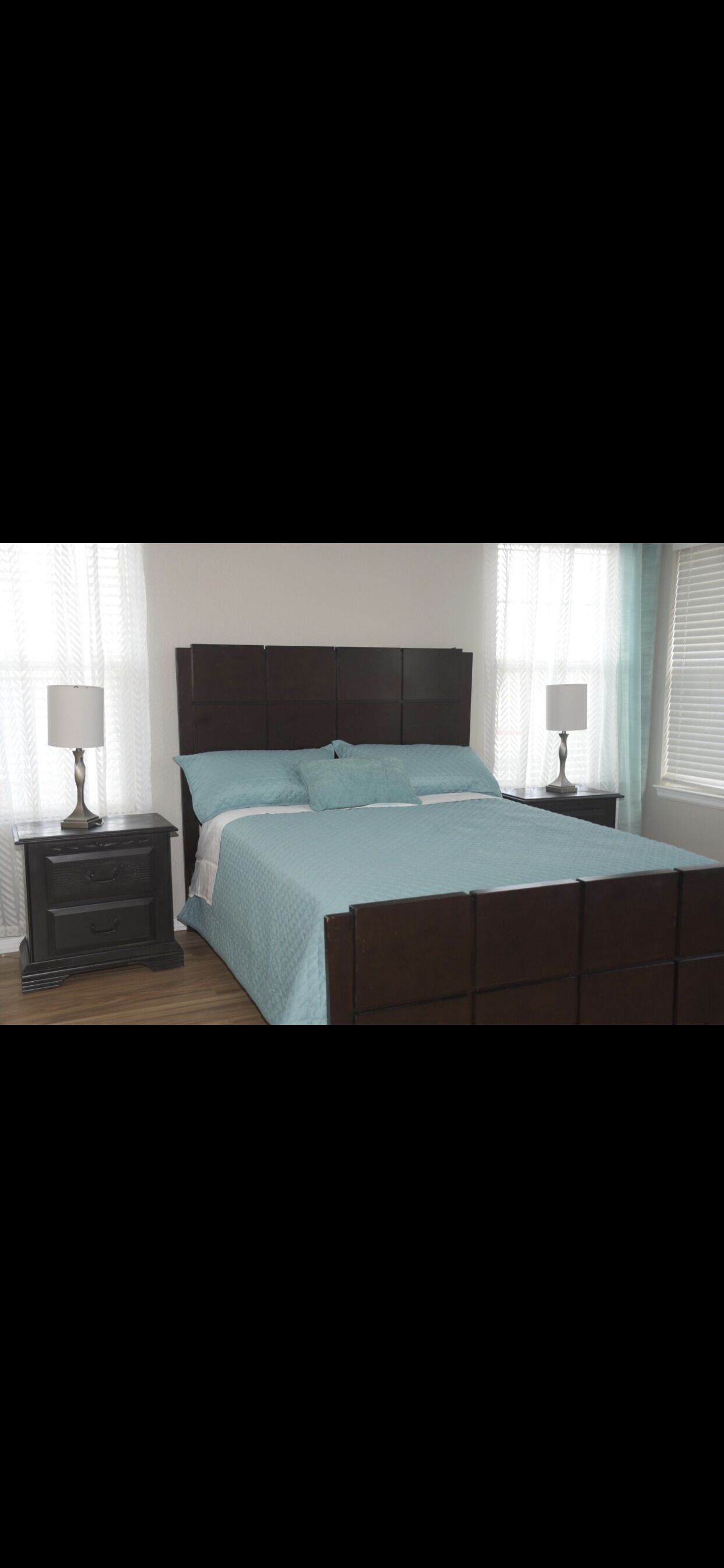 Cheerful 5 Bedroom Home with Free Parking