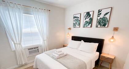 Private cozy Suite // BEACH within 5 miles