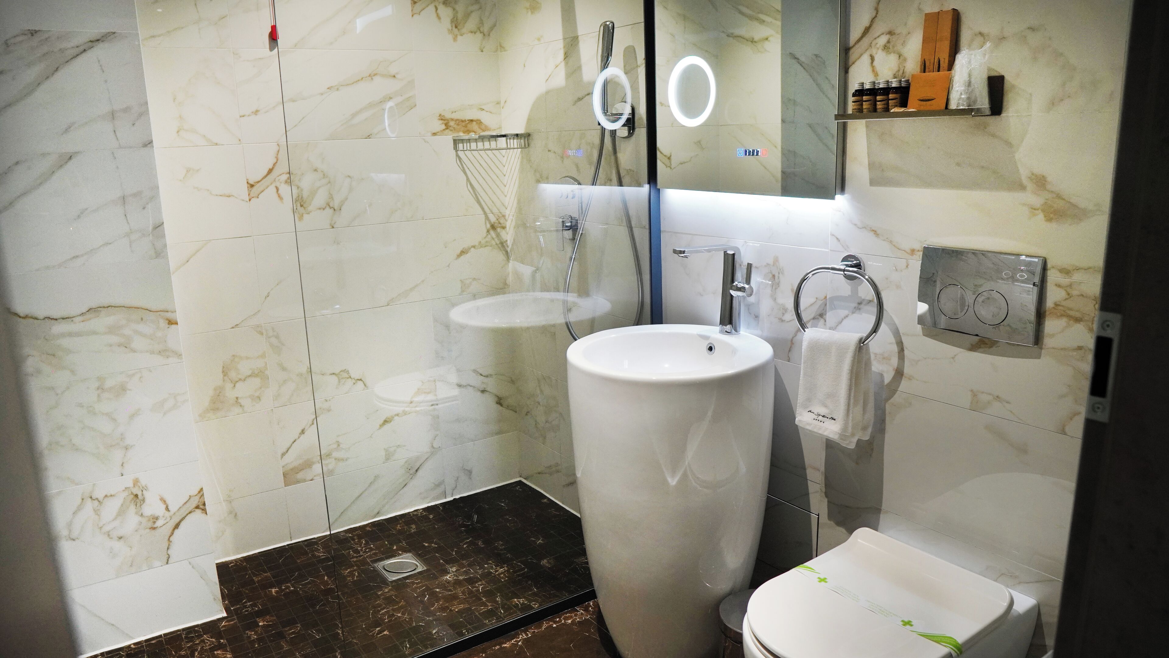 Photo - Aniroc Signature Hotel