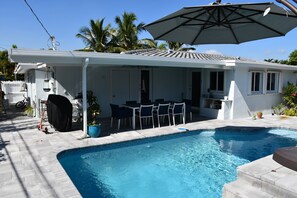 Piscine extérieure, piscine chauffée