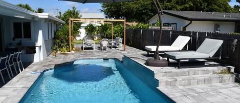 Outdoor pool, a heated pool