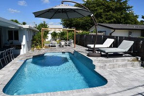 Piscine extérieure, piscine chauffée
