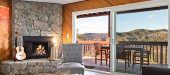 Cozy and Tranquil 2 bdrm/2ba Home in the Hills of Topanga