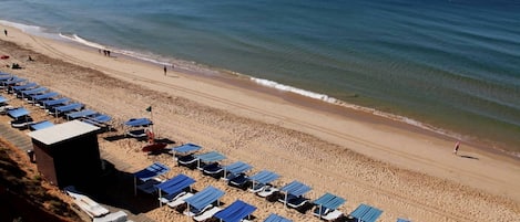 Vlak bij het strand