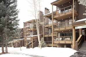 公寓客房 (1 Bedroom Condo in West Keystone near) | 外觀