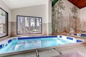 Condo (1 Bedroom Condo in West Keystone near) | Exterior