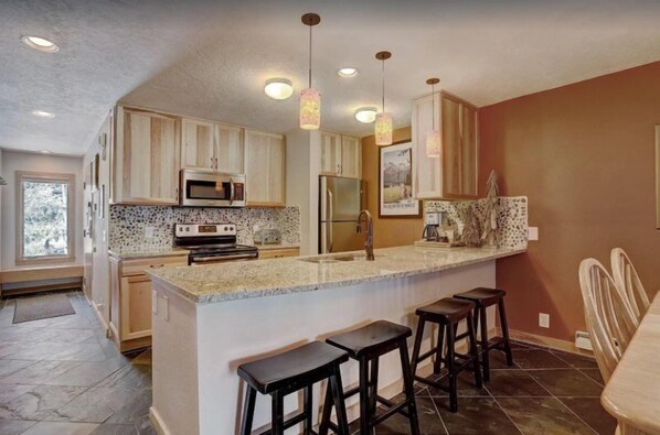 Appartamento (2 Bedroom Condo in West Keystone near) | Esterni