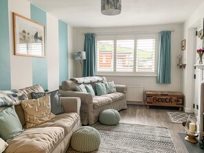 Living area - 2 bedroom accommodation in Combe Martin (Combe Martin)