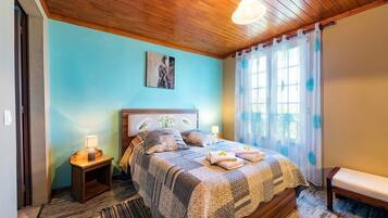 2 bedrooms, WiFi, bed sheets