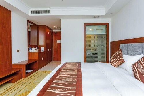 Yaopeng Hotel