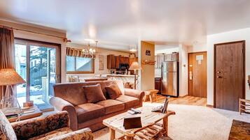 Condo (1 Bedroom Condo in Keystone - West Ke) | Extérieur
