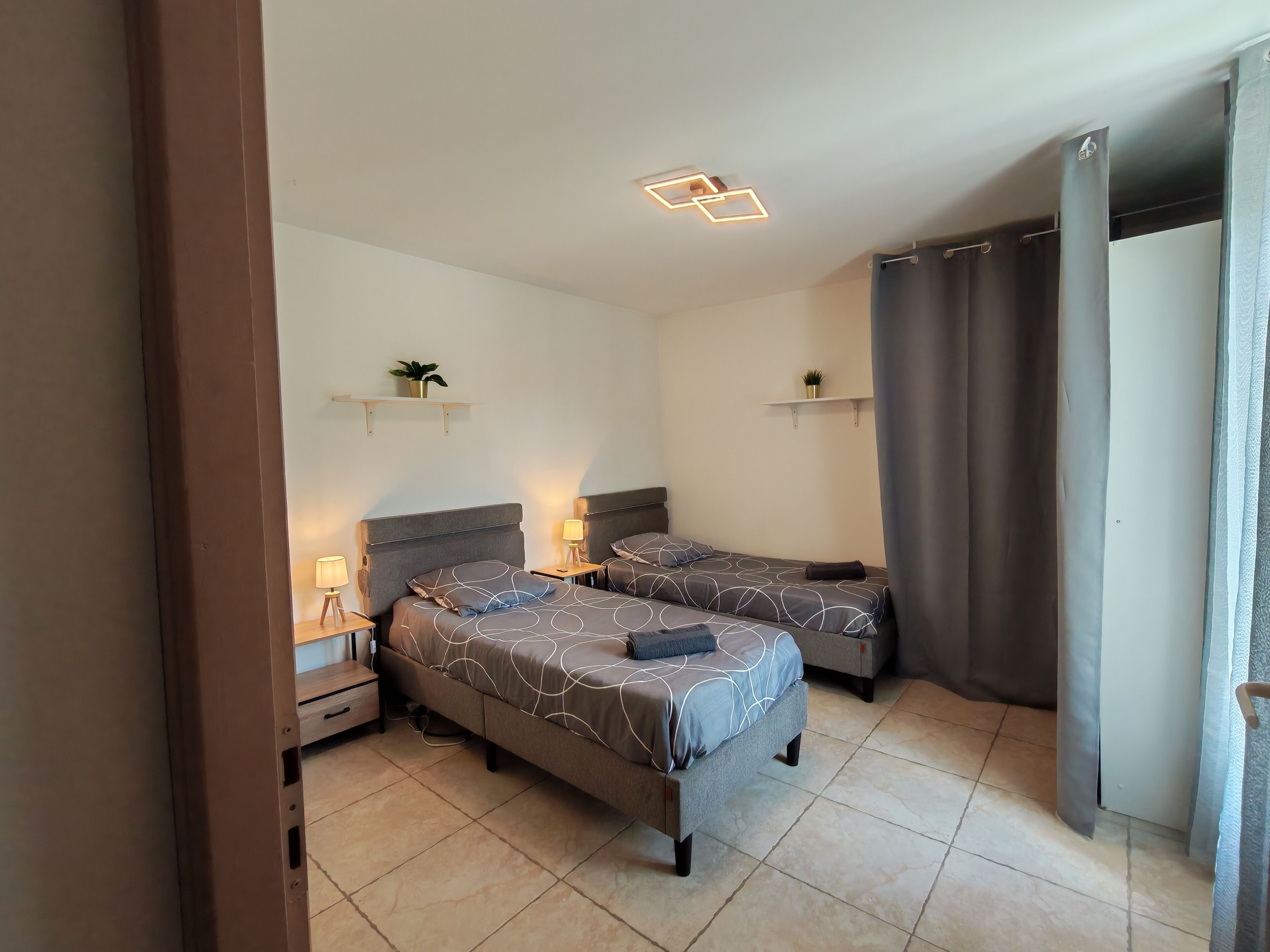 2 chambres, Wi-Fi gratuit, draps fournis