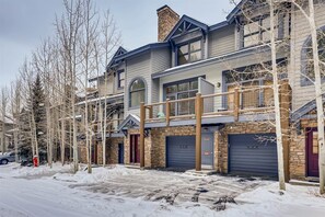 独立别墅 (Northstar Townhomes in Keystone 2 Bed) | 外观