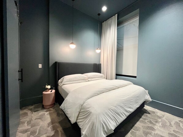 1 bedroom, hypo-allergenic bedding, iron/ironing board, free WiFi