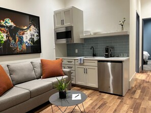 Smart TV, Netflix, streaming services