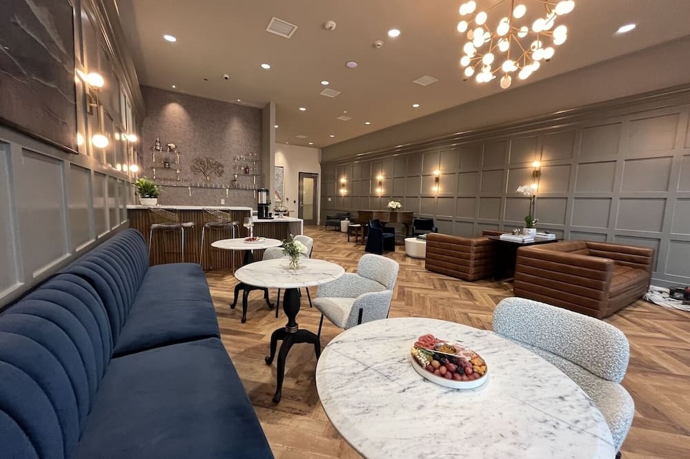 The Thomas Hotel