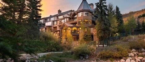 Studio (Vail Village Hotel Room with 2 Queens) | Außenbereich