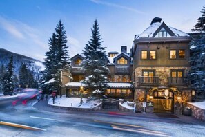 Exterior - Vail Village Hotel Room With 2 Queens (Vail)
