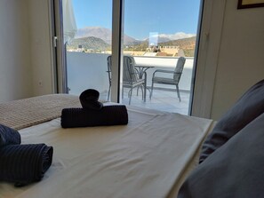 1 dormitorio, tabla de planchar con plancha, wifi gratis y ropa de cama