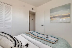 2 chambres, accès au Wi-Fi (inclus)