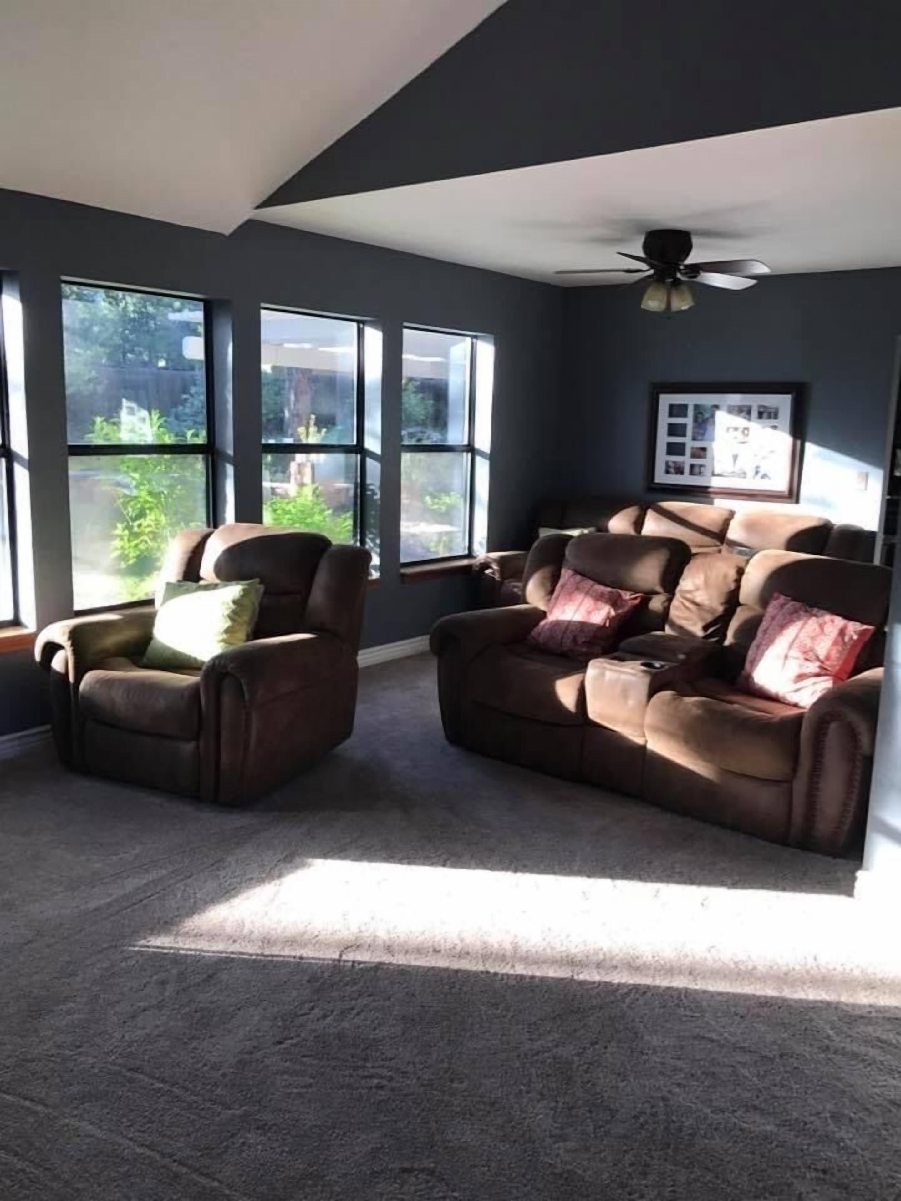 Mountain Winter Getaway With Game Room Backyard Fireplace Sleeps 10 - フラッグスタッフ, AZ