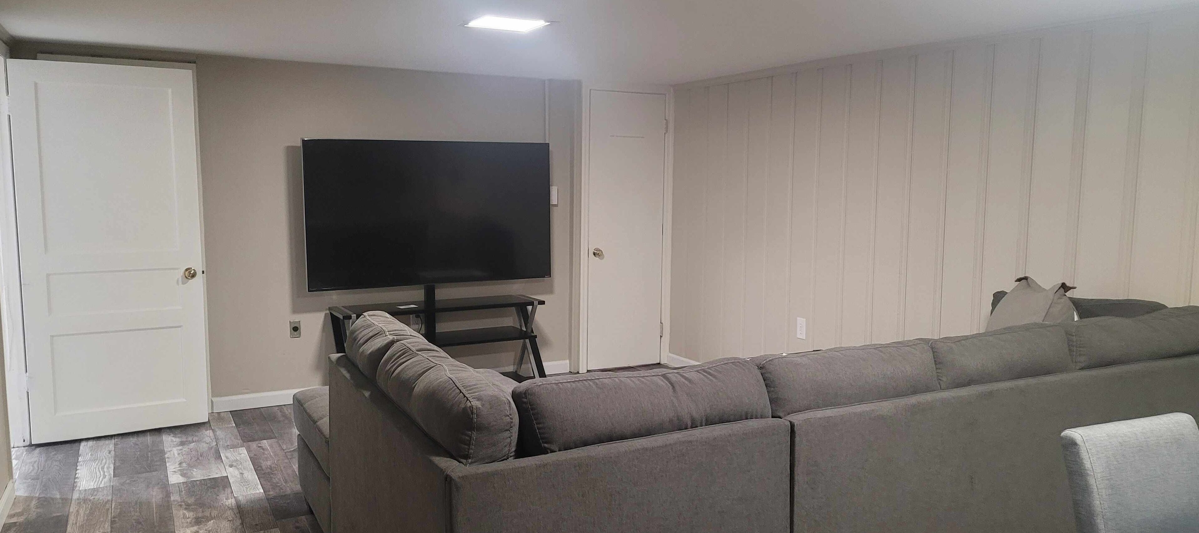 Spacious And Serene Basement - McMinnville, TN