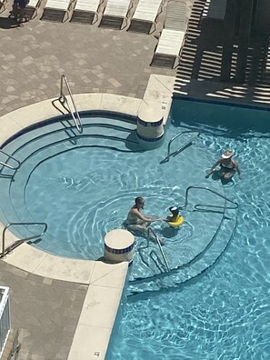 Piscina coperta, piscina all'aperto