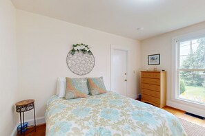 2 bedrooms, Internet, bed sheets