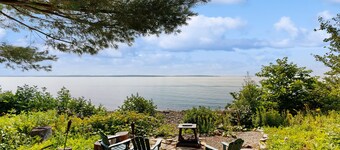 Oceanfront snowbird-friendly home on the beach with washer/dryer & fireplace