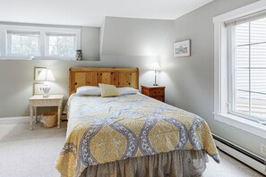 2 slaapkamers, een strijkplank/strijkijzer, internet, beddengoed