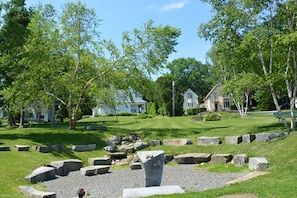 Property grounds - Walkable apartment with water view, washer/dryer & full kitchen (Camden)