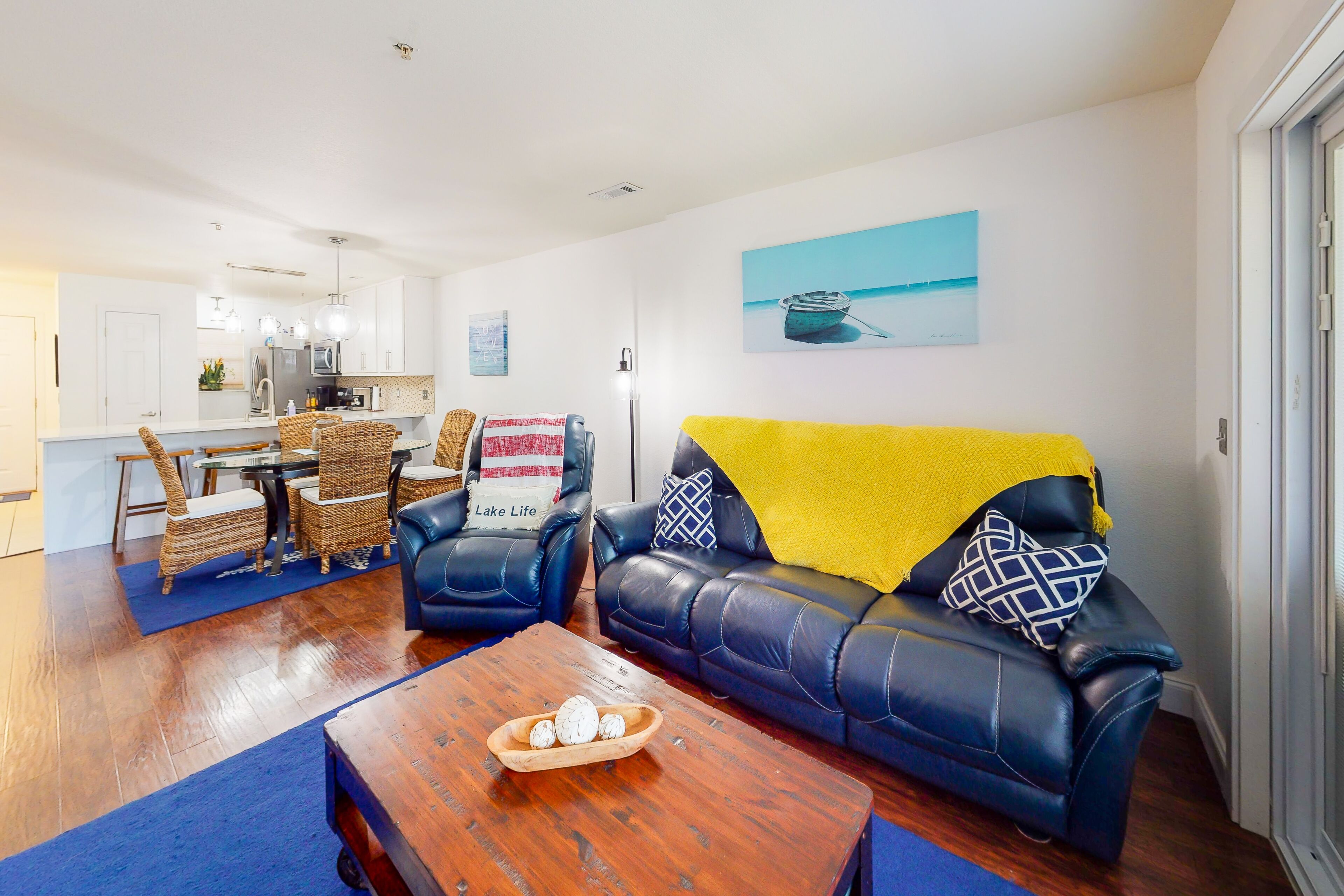 Water-view condo with screened patio, grill, washer/dryer & central AC